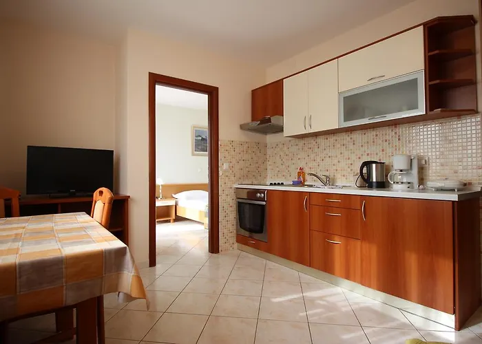 Ivana Apartamento *