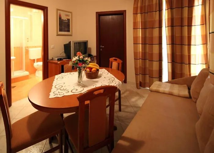 Ivana Appartamento Baška Voda